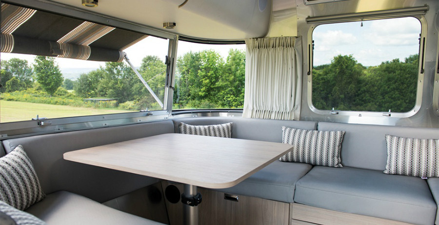 17-Airstream_MY18_Globetrotter_Overview_Modern-Design-Done-Right_Lifestyle-Lounge-Angle.jpg